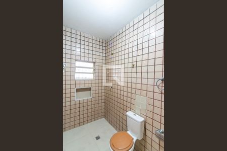 Banheiro de apartamento para alugar com 1 quarto, 50m² em Jardim Três Marias, São Paulo