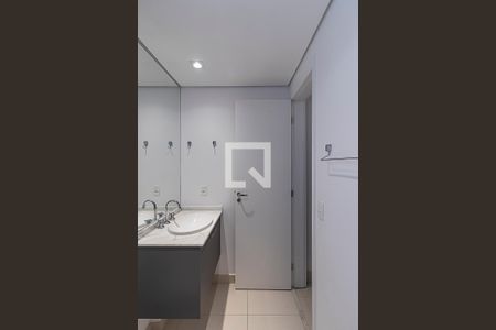 Studio à venda com 41m², 1 quarto e 1 vaga Studio à venda com 41m², 1 quarto e 1 vagaBanheiro