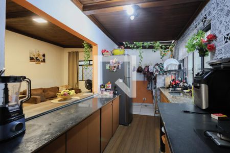 Casa à venda com 166m², 3 quartos e sem vaga Casa à venda com 166m², 3 quartos e sem vagaCozinha e Área de Serviço