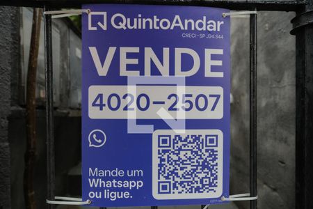 Casa à venda com 166m², 3 quartos e sem vaga Casa à venda com 166m², 3 quartos e sem vagaOZTP-368