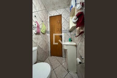 Casa à venda com 140m², 2 quartos e 2 vagasBanheiro