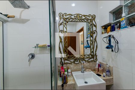 Casa à venda com 350m², 4 quartos e 2 vagasBanheiro da Suíte 4