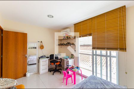 Quarto 1 de casa à venda com 4 quartos, 350m² em Santa Rosa, Niterói