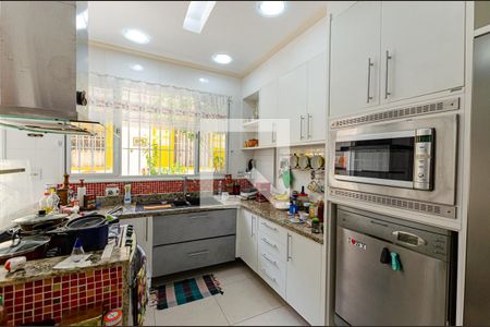 Casa à venda com 350m², 4 quartos e 2 vagasCozinha