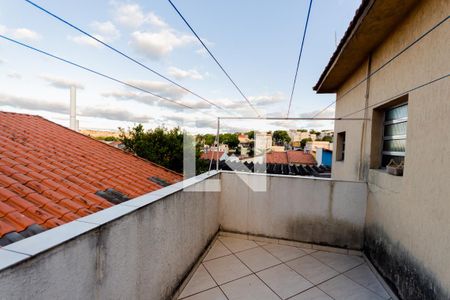 Casa à venda com 300m², 3 quartos e 6 vagas Casa à venda com 300m², 3 quartos e 6 vagasVaranda da Suíte 2