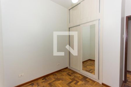 Quarto 1 de apartamento para alugar com 2 quartos, 74m² em Centro, Curitiba