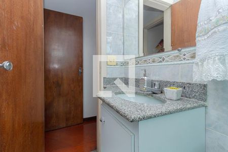 Apartamento à venda com 175m², 4 quartos e 1 vaga Apartamento à venda com 175m², 4 quartos e 1 vagaBanheiro Social