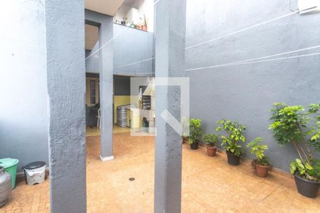 Casa à venda com 400m², 8 quartos e 4 vagasQuintal - casa 4