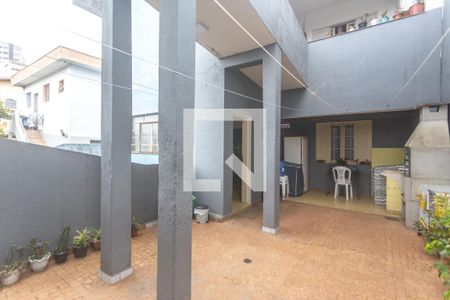 Casa à venda com 400m², 8 quartos e 4 vagasQuintal - casa 4