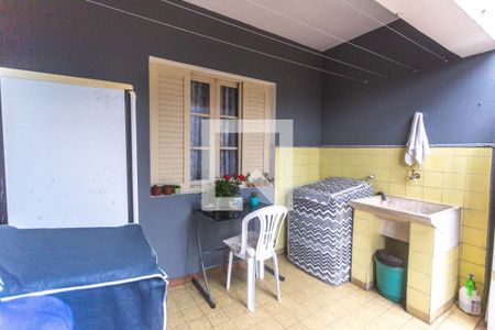 Casa à venda com 400m², 8 quartos e 4 vagasÁrea de serviço - casa 4