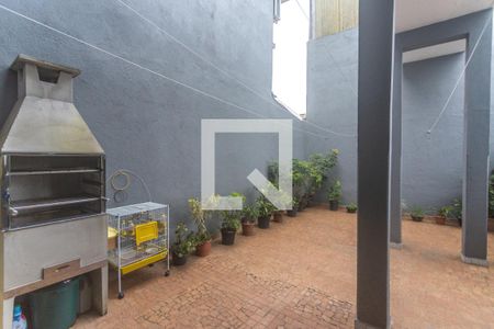 Casa à venda com 400m², 8 quartos e 4 vagasQuintal - casa 4