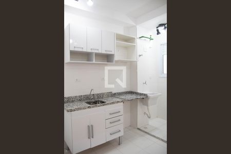 Cozinha e Área de Serviço de kitnet/studio para alugar com 1 quarto, 32m² em Vila Mazzei, São Paulo