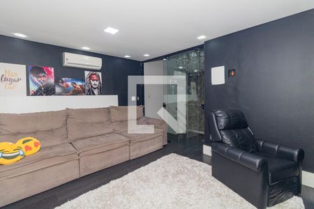Sala de TV de casa de condomínio à venda com 5 quartos, 500m² em Jardim Guapira, São Paulo