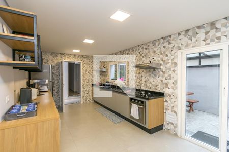 Casa para alugar com 416m², 10 quartos e 2 vagasCozinha