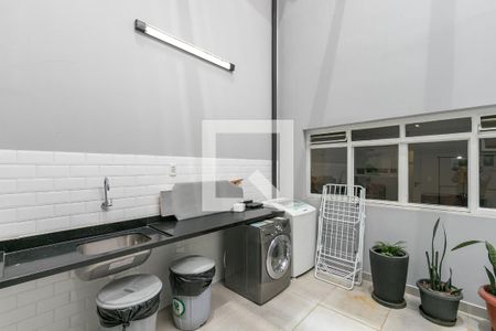 Casa para alugar com 416m², 10 quartos e 2 vagasLavanderia