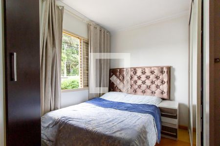 Quarto 1 de apartamento para alugar com 2 quartos, 53m² em Sítio Cercado, Curitiba