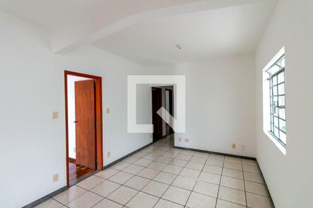 Casa para alugar com 526m², 3 quartos e 6 vagasCopa