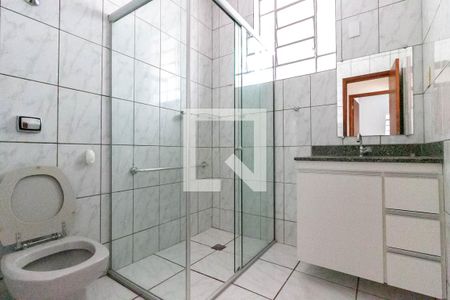 Casa para alugar com 526m², 3 quartos e 6 vagasBanheiro Social