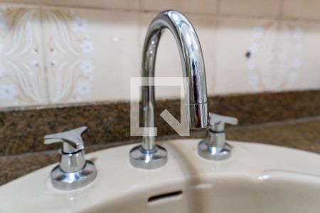 Casa à venda com 150m², 3 quartos e 1 vagaBanheiro - Torneira