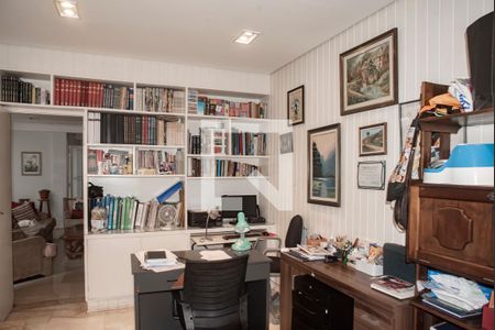 Casa para alugar com 448m², 7 quartos e 2 vagasEscritório