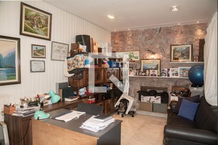 Casa para alugar com 448m², 7 quartos e 2 vagasEscritório