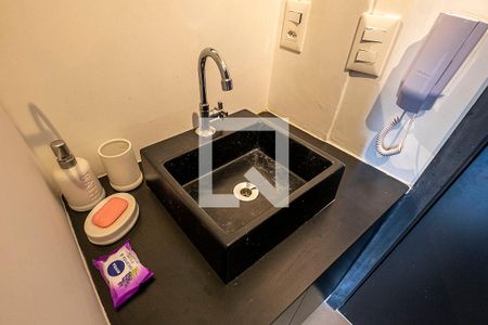 Studio para alugar com 19m², 1 quarto e sem vaga Studio para alugar com 19m², 1 quarto e sem vagaBanheiro