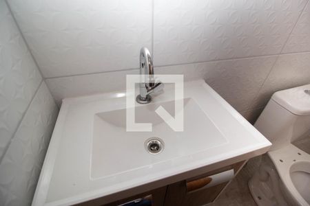 Banheiro de apartamento para alugar com 1 quarto, 35m² em Vila Zulmira, São Paulo