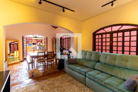 Sala  de casa à venda com 3 quartos, 320m² em Vila Libanesa, São Paulo