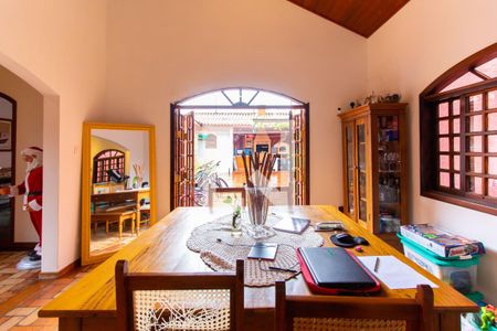 Sala  de Jantar de casa à venda com 3 quartos, 320m² em Vila Libanesa, São Paulo