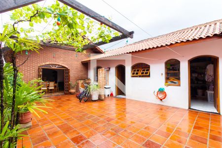 Casa à venda com 320m², 3 quartos e 1 vagaQuintal