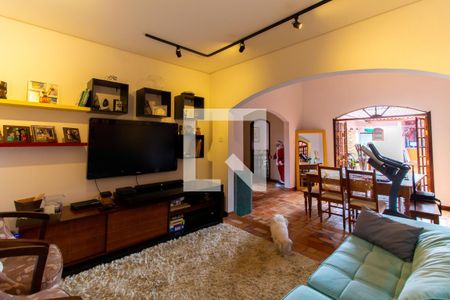 Sala  de casa à venda com 3 quartos, 320m² em Vila Libanesa, São Paulo