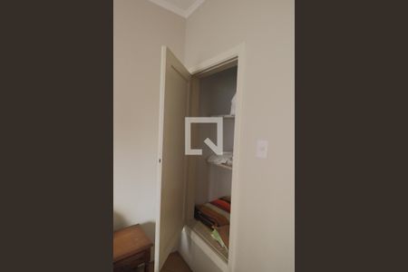 Casa à venda com 130m², 3 quartos e sem vagaQuarto 3 - Armários