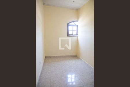 Quarto 2 de casa para alugar com 2 quartos, 50m² em Parque Edu Chaves, São Paulo