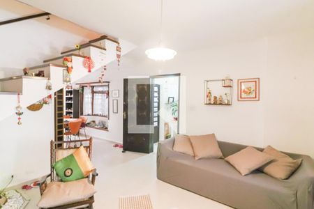 Sala de casa à venda com 2 quartos, 200m² em Jardim Trussardi, São Paulo