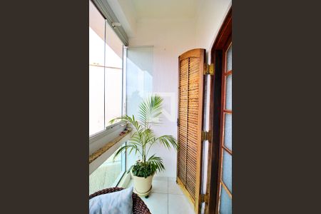 Casa à venda com 510m², 4 quartos e 5 vagasVaranda da Suíte 2