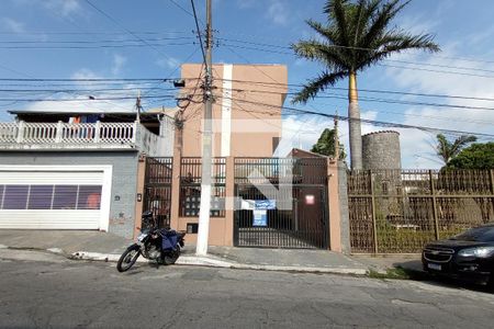Casa de condomínio para alugar com 65m², 2 quartos e 1 vagaFachada