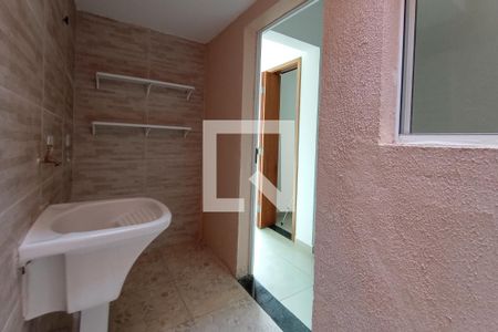 Casa de condomínio para alugar com 65m², 2 quartos e 1 vagaÁrea de Serviço