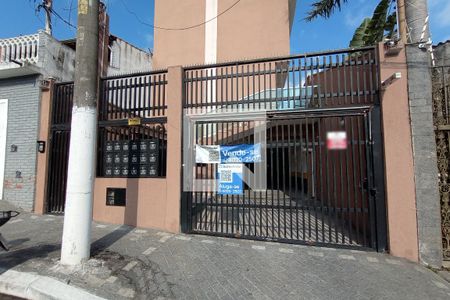 Casa de condomínio para alugar com 65m², 2 quartos e 1 vagaFachada