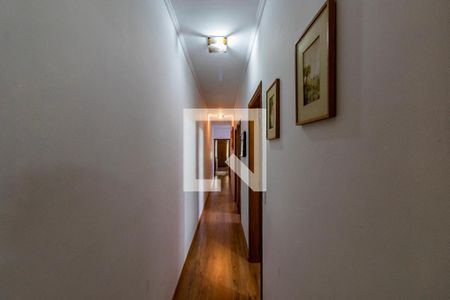 2o. Andar - Corredor de casa à venda com 4 quartos, 193m² em Vila Firmiano Pinto, São Paulo