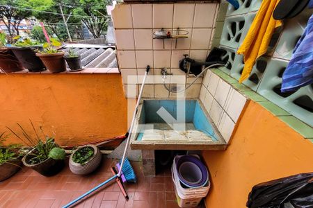 Casa à venda com 300m², 2 quartos e 3 vagasDetalhe da area de serviço