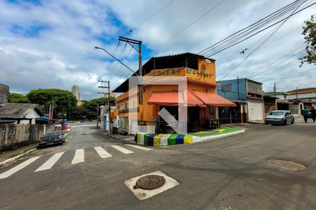 Casa à venda com 300m², 2 quartos e 3 vagasFachada