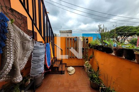 Casa à venda com 300m², 2 quartos e 3 vagasQuintal