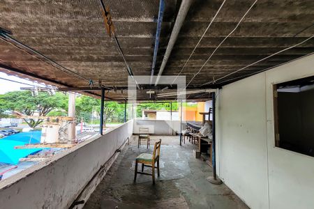 Casa à venda com 300m², 2 quartos e 3 vagasTerraço