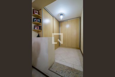 Sala íntima de casa à venda com 4 quartos, 309m² em Medianeira, Porto Alegre