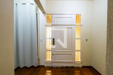 Sala de casa à venda com 4 quartos, 309m² em Medianeira, Porto Alegre