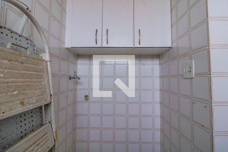 Apartamento para alugar com 65m², 2 quartos e 1 vagaÁrea de Serviço