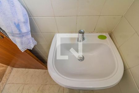 Apartamento para alugar com 65m², 2 quartos e 1 vagaDetalhe do banheiro