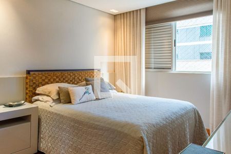 Apartamento à venda com 143m², 4 quartos e 3 vagas