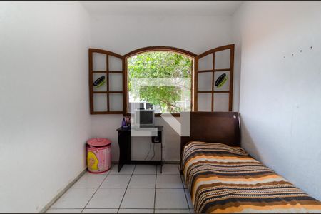 Casa à venda com 4 quartos, 192m² em Glória, Belo Horizonte