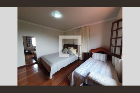Casa para alugar com 4 quartos, 384m² em Santa Lúcia, Belo Horizonte